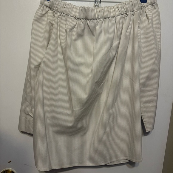 Valerie Stevens Sand and White Blouse - Picture 7 of 7